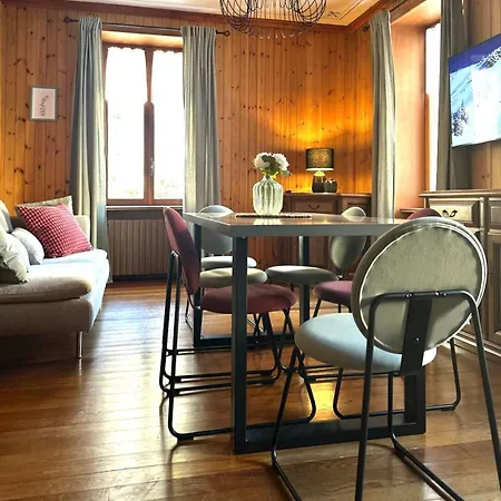 Zeli E Old Lägenhet