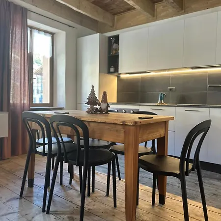 Lägenhet Zeli E Old