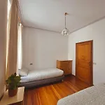 Zeli E Old Apartmán