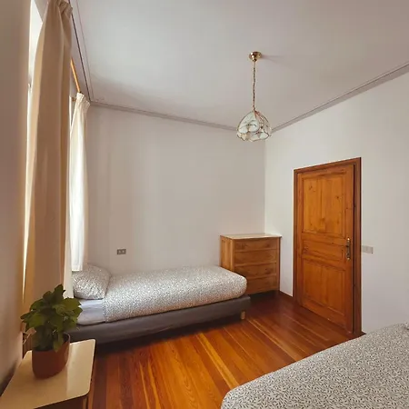 Zeli E Old Apartment