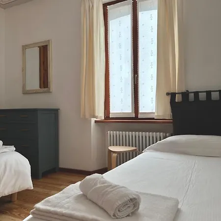 Zeli E Old Apartment